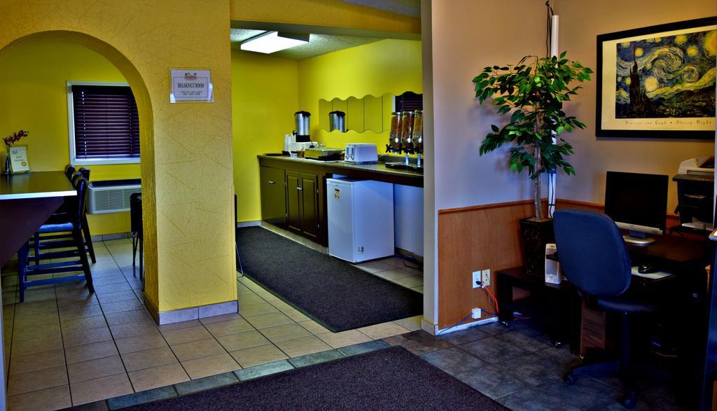 Centre Suite Inns Motel Bonnyville Εξωτερικό φωτογραφία