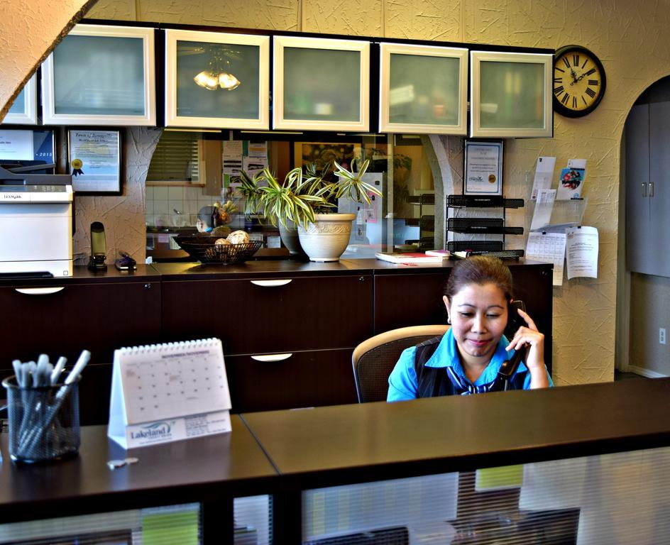Centre Suite Inns Motel Bonnyville Εξωτερικό φωτογραφία